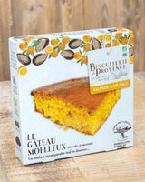 Biscuiterie de Provence Bio Kuchen mit Orangengeschmack in Verpackung auf einem Tisch hingestellt.