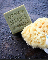 Marius Fabre Marseiller Kernseife aus Olivenöl mit Naturschwamm