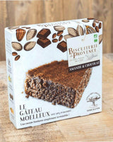 Biscuiterie de Provence Bio Mandelkuchen mit Schokolade in Verpackung auf einem Tisch arrangiert