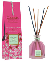 Collines de Provence Duftdiffuser Tigerlilie & Lotus mit Duftstäbchen, rosa Glasflakon und dekorativer Geschenkverpackung