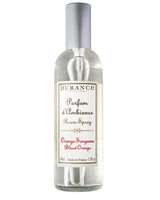 Durance Raumspray Blutorange in klarer Glasflasche mit silbernem Sprühkopf vor neutralem Hintergrund