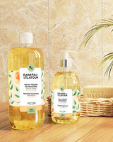 Rampal Latour Flüssigseife Orangenblüte als Nachfüllflasche und Pumpflasche neben Savon de Marseille